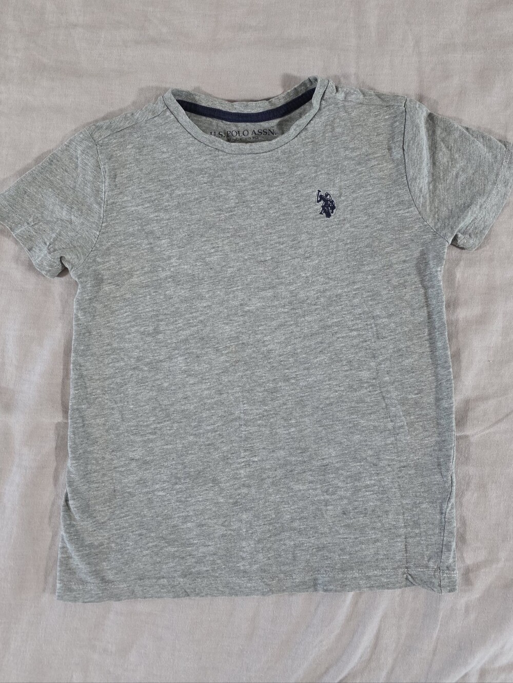 U.S. POLO ASSN. Boys Gray Short Sleeve T-Shirt with Logo S 6-7